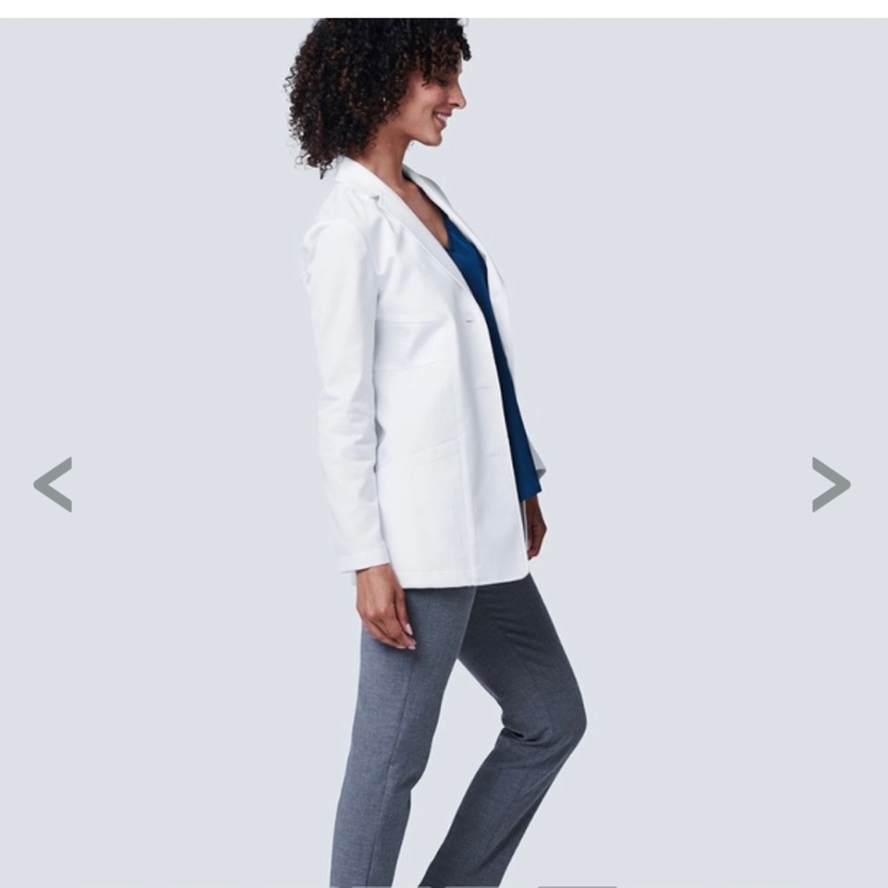 Medelita Elizabeth Short White Lab Coat